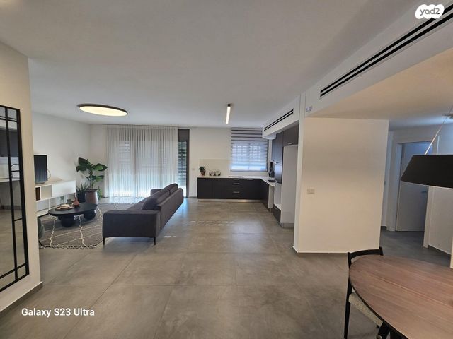 שדרות ששת הימים 50