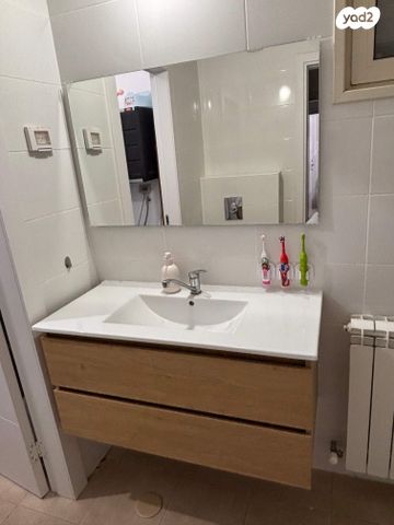 דירה, צפנת 4, ברכה, ברכה