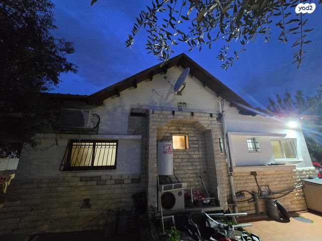 בית פרטי/ קוטג', הגבעה 1, יגל, יגל