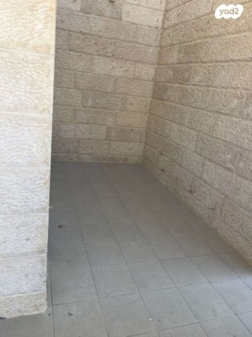 דירה, תלמוד בבלי 22, דובב מישרים / רמת בית שמש ד-1, בית שמש