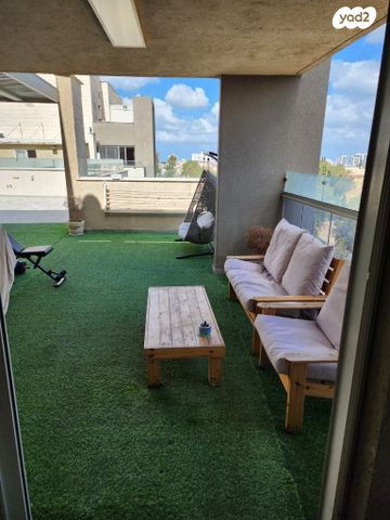 גג/ פנטהאוז, שדרות לכיש 43, הפרחים, קרית גת