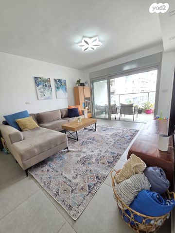 דירה, רמב"ם 24, לב המושבה / מרכז העיר, פתח תקווה