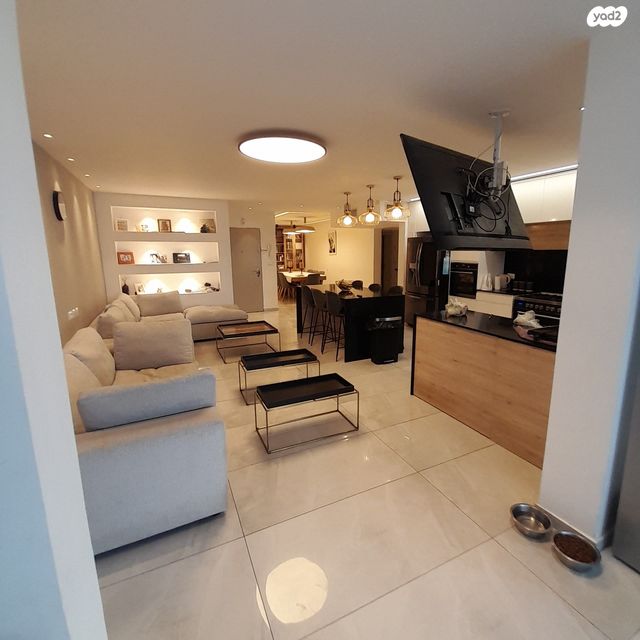 דירת גן, גרגר הנחלים 12, שחמון, רובע 2, אילת