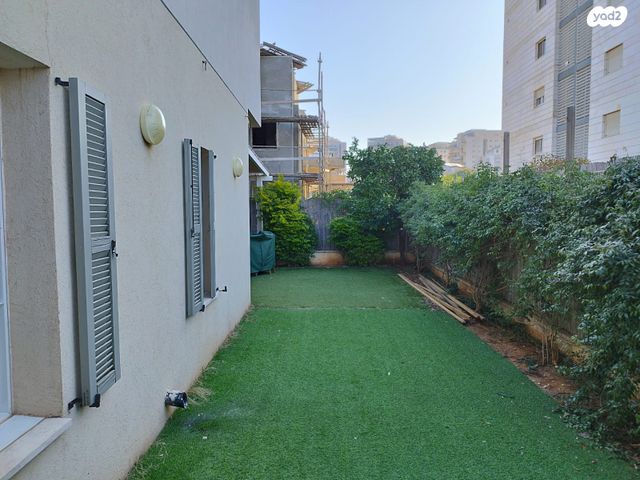 בית פרטי/ קוטג', מנדרינה 1, נווה פרדסים, פרדס חנה כרכור