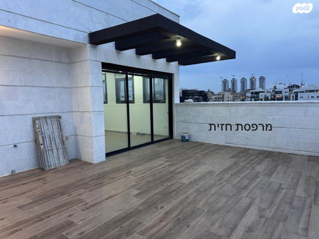 גג/ פנטהאוז, זמנהוף 5, נאות רחל, חולון