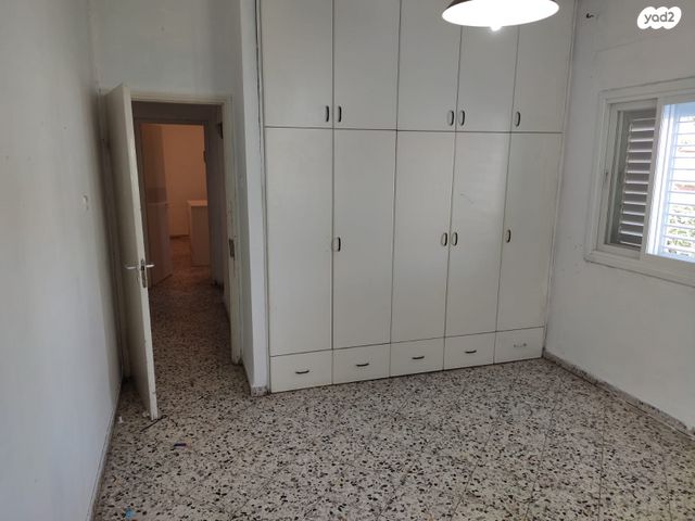 דירה, הרב קוק 14, שכונת האוצר, חדרה