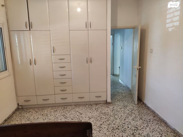 דירה, הרב קוק 14, שכונת האוצר, חדרה