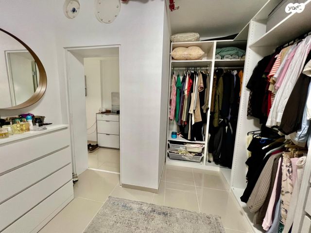 דירה, הצנחנים 20, אריק שרון, נהריה