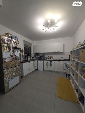 דירה, רמב"ם 24, לב המושבה / מרכז העיר, פתח תקווה