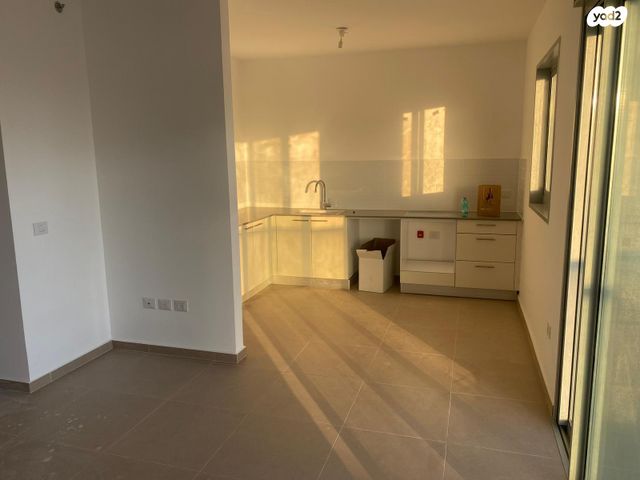 דירה, קרל פופר 15, קרית המדע, נתניה