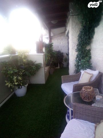 דירה, הצבעוני 27, נאות אשכול, יבנה