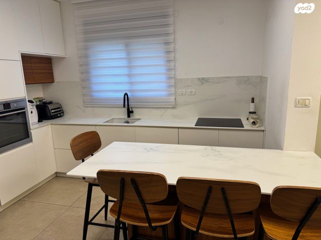 דו משפחתי, עין בוקק 17, הפארק, חדרה