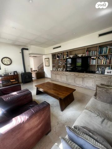 בית פרטי/ קוטג', רוזוב 14, רמת החייל, תל אביב יפו