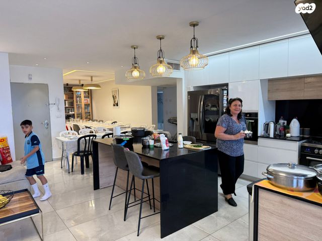 דירת גן, גרגר הנחלים 12, שחמון, רובע 2, אילת