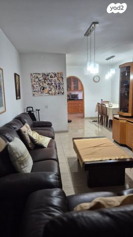 דירה, חטיבת כרמלי 42, נווה פז, חיפה