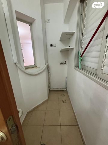 דירה, דרך יצחק בן ארי 8, רחובות החדשה, רחובות