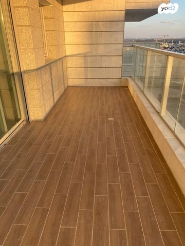 דירה, קרל פופר 15, קרית המדע, נתניה