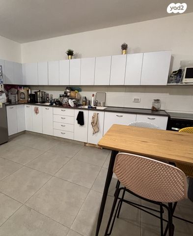 דירה, צפנת 4, ברכה, ברכה