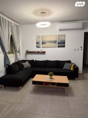 דירה, צפנת 4, ברכה, ברכה