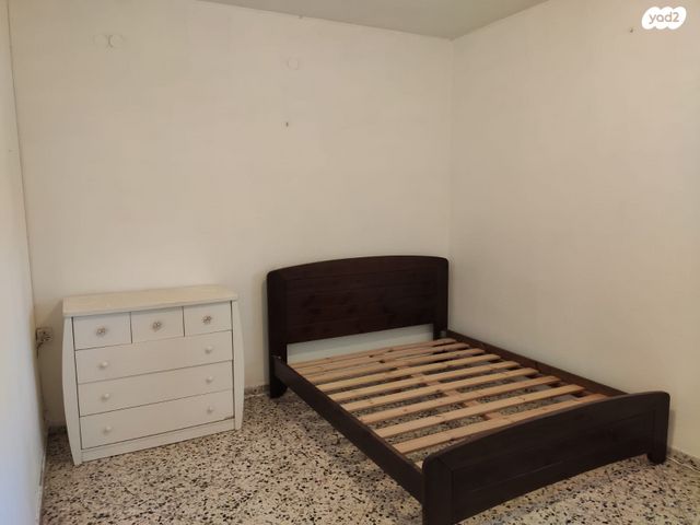 דירה, הרב קוק 14, שכונת האוצר, חדרה