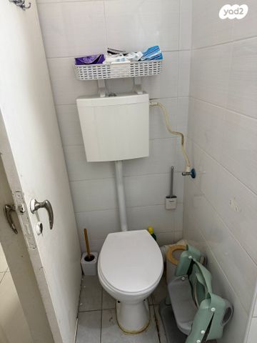 דירה, הרב ברזני סלומון 5, עמידר, טירת כרמל