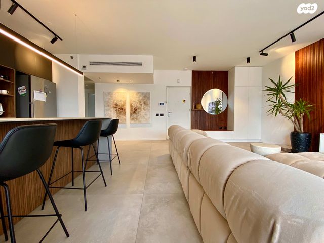 יונה וולך 14