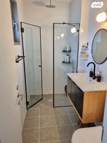 דירה, דליה רביקוביץ 14, נאות שמיר, יבנה