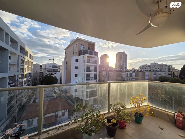 דירה, רמב"ם 24, לב המושבה / מרכז העיר, פתח תקווה