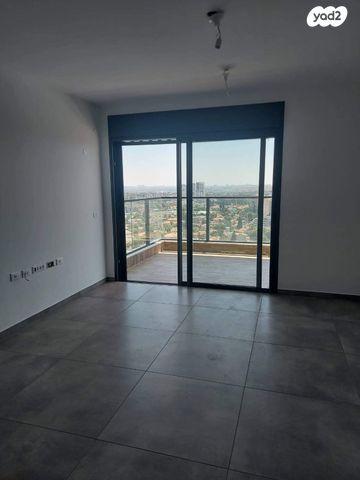 דירה, יצחק שמיר 9, רמת הדר, גבעת שמואל