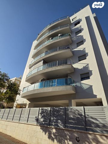 דירה, רמב"ם 24, לב המושבה / מרכז העיר, פתח תקווה