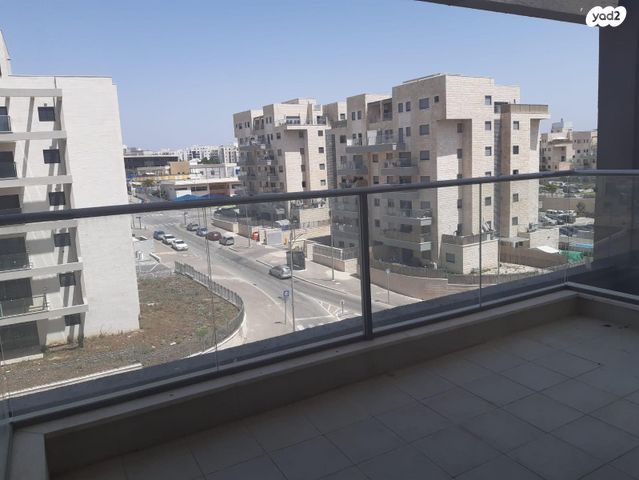 דירה, ספיר 3, אבני חן, חריש