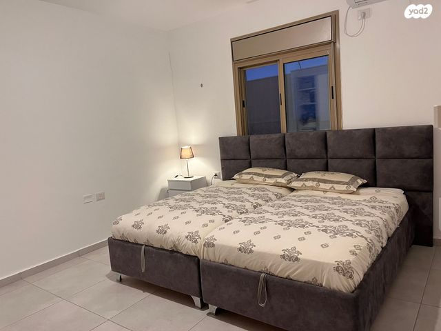 דירת גן, רש"י 1, מעלה עמוס, מעלה עמוס