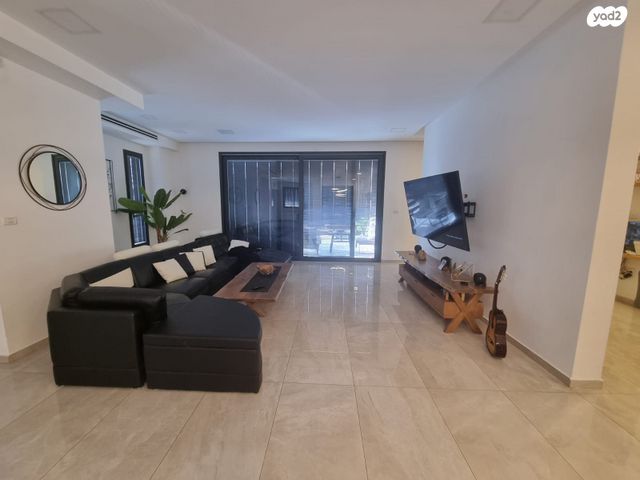 בית פרטי/ קוטג', שדרות אלון 49, גבעות בר, גבעות בר