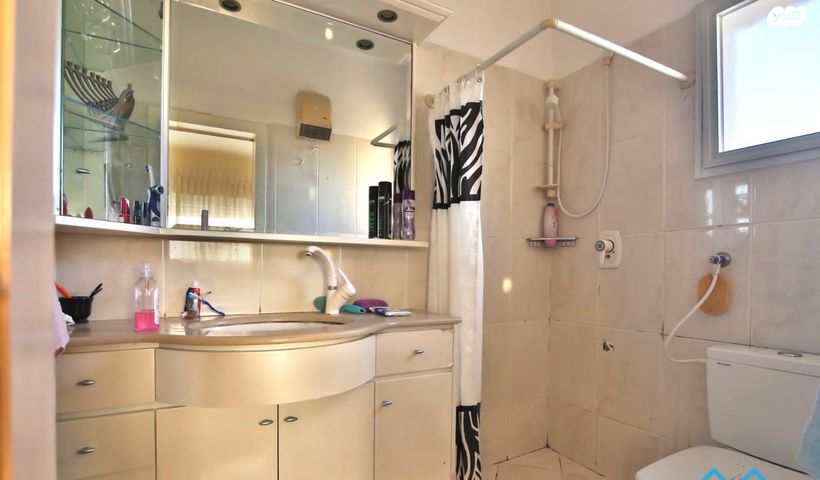 דירה, סמטת תמרי 1, נווה גנים, קרית מוצקין