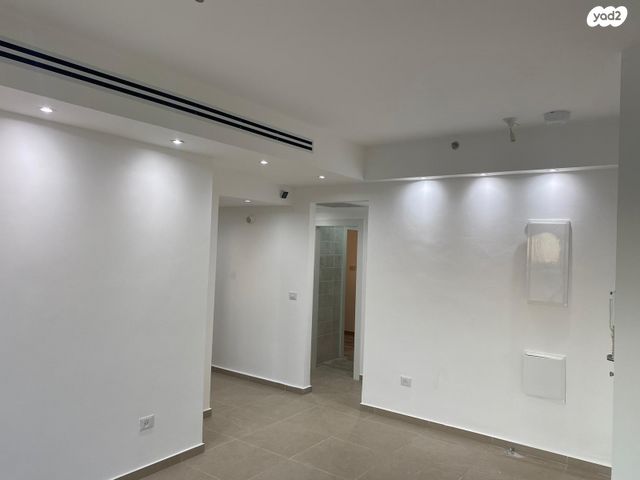 דירה, קרל פופר 15, קרית המדע, נתניה