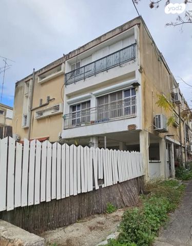 דירה, ארלוזורוב 25, מרכז העיר, קרית אתא