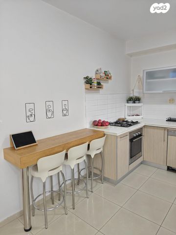 דירה, יוסף נקר 35, כפר גנים ג, פתח תקווה