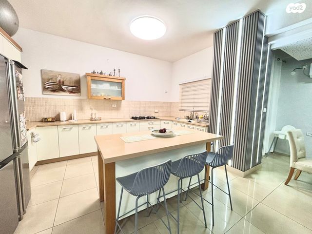 דירה, השומר 26, שיכון עובדים, טבריה