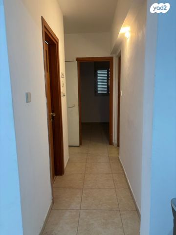 דירה, דרך יצחק בן ארי 8, רחובות החדשה, רחובות