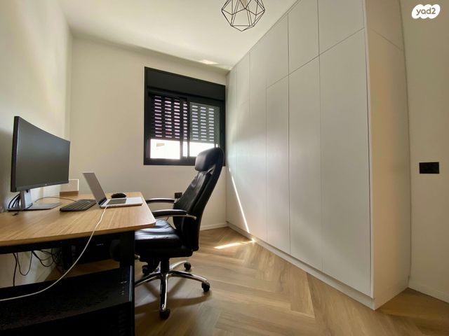 דירה, יונה וולך 14, גרין פארק החדשה, הוד השרון