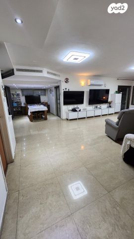 יהושע רבינוביץ 29