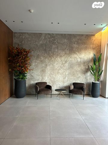 דירה, שדרות ששת הימים 50, נווה אליעזר וכפר שלם מזרח, תל אביב יפו