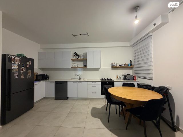 לאה גולדברג 1