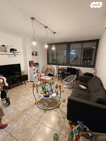 צביה ויצחק 800