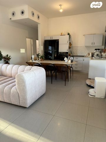 שדרות עמק האלה 50