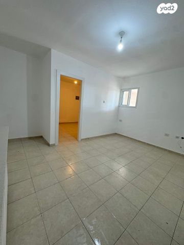 יחידת דיור, שדרות יעקב (ג'ירופי) 39, שיכוני המזרח, ראשון לציון