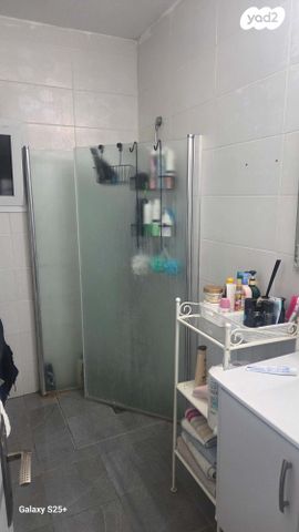 דירה, עמקה, עמקה, עמקה