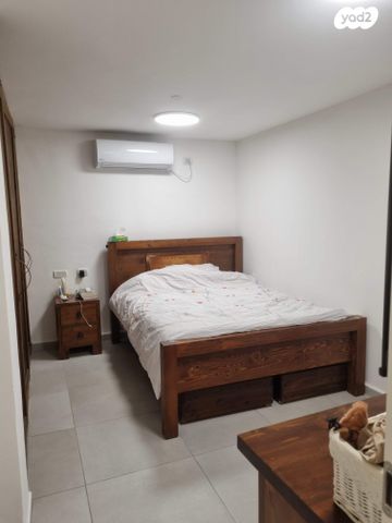 יחידת דיור, למרחב 4, קרית יערים, רמת השרון