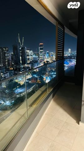 דירה, דרך מנחם בגין 158, מונטיפיורי, הרכבת, תל אביב יפו