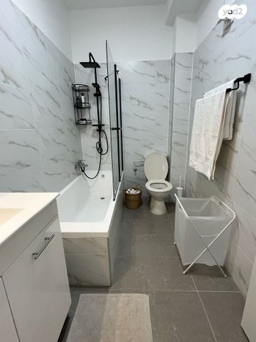 דירה, רועי קליין 10, קרית קריניצי, רמת גן